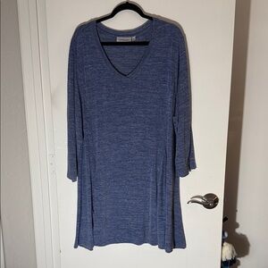 Avenue Heathered Blue V-Neck Tunic